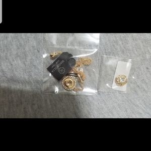 Magnolia and vine interchangeable snaps bracelet